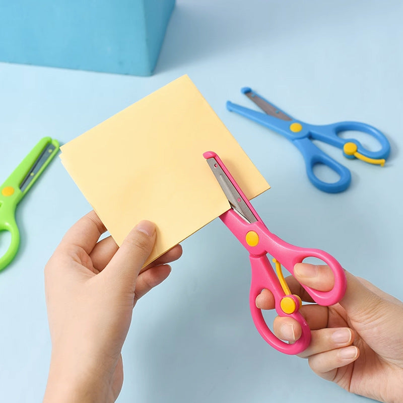 Ciseaux ergonomiques pour découpe précise