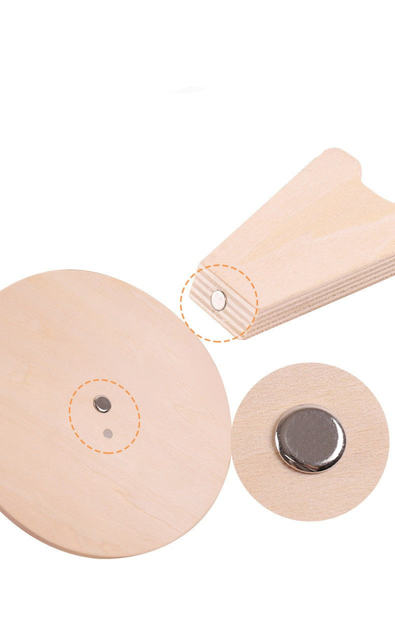 Horloge en bois pour enfants dyspraxiques