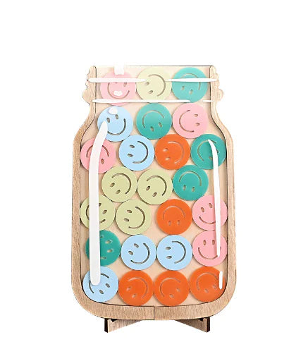 Bocal éducatif en bois avec décor cœur, encouragement affectif pour enfants atypiques