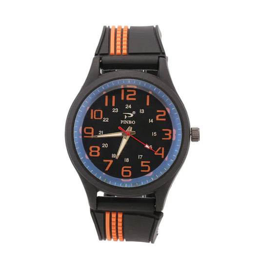 gros plan double affichage 12h 24h montre adulte neuroatypique lisibilité