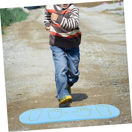 vue dessus tapis motricité mains pieds 2 empreintes rouges fond
